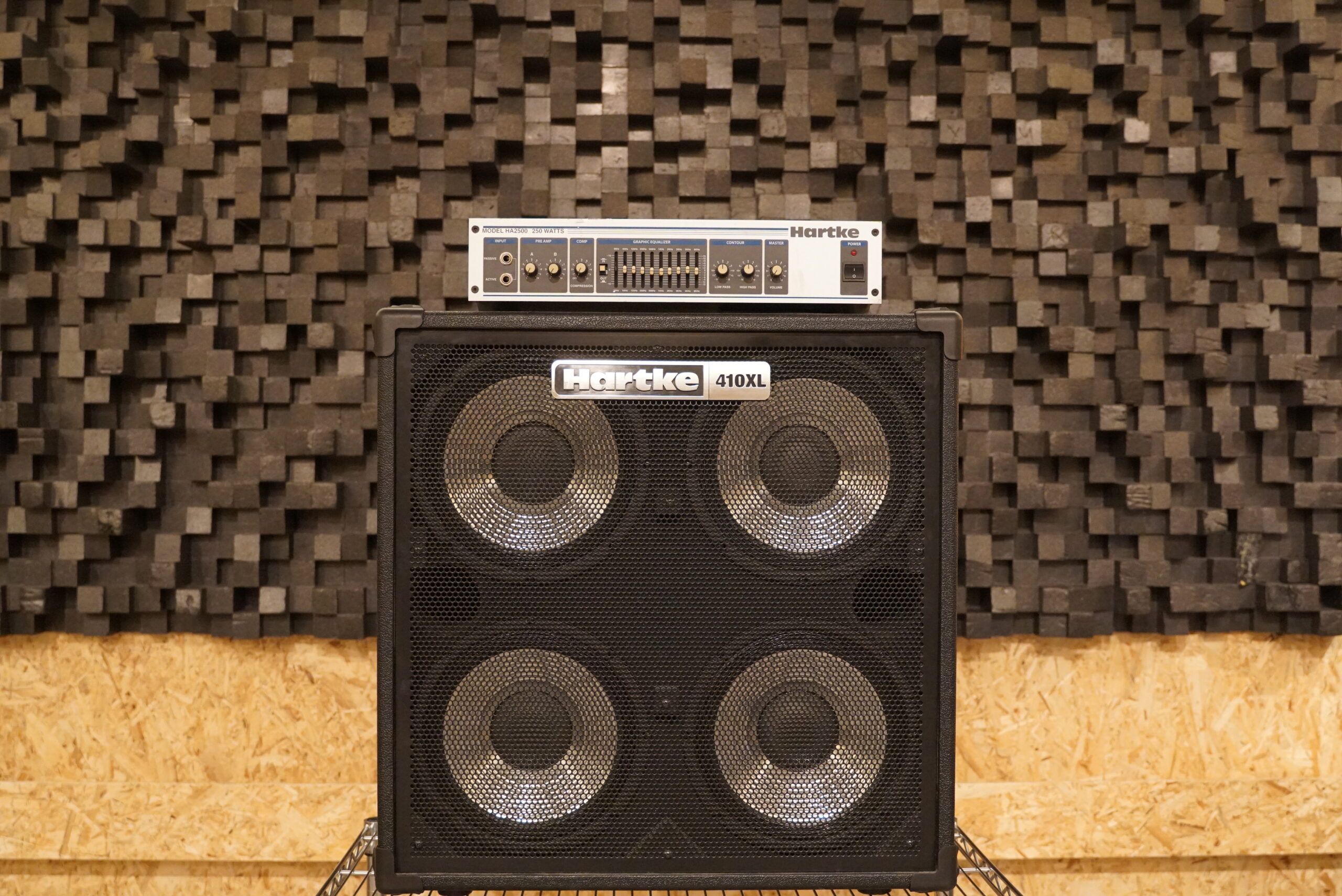 Hartke HA2500